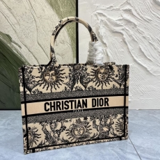 Christian Dior Shopping Bags